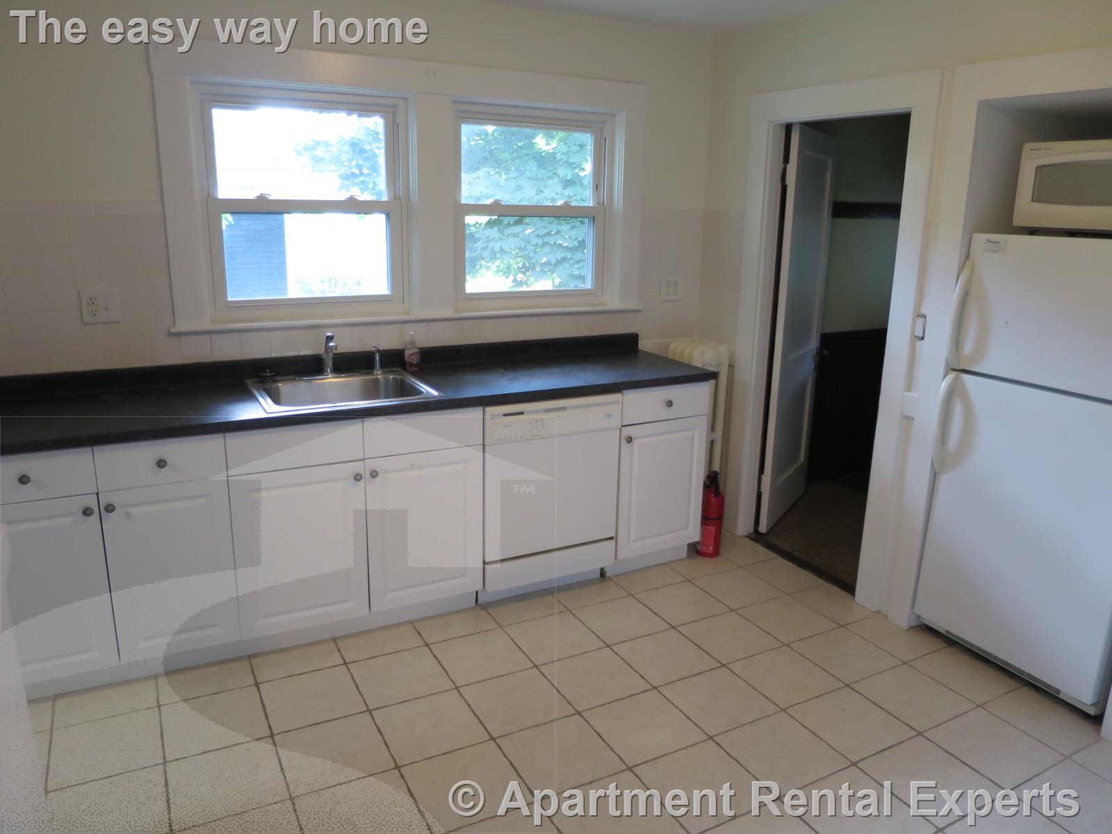 63 Liberty Ave, Davis Square