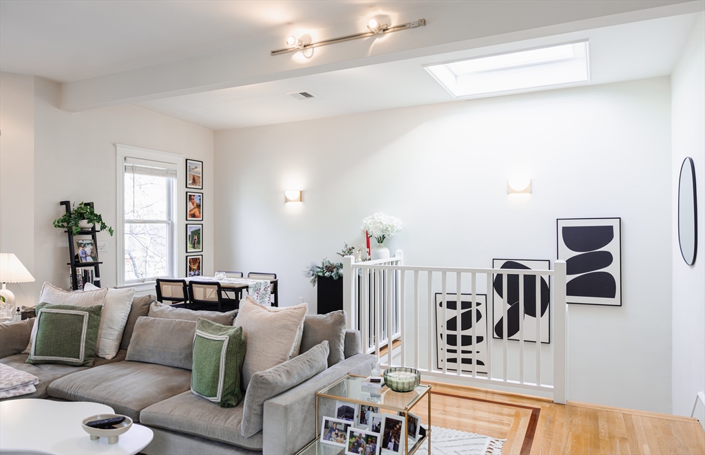 663 E 7th, South Boston