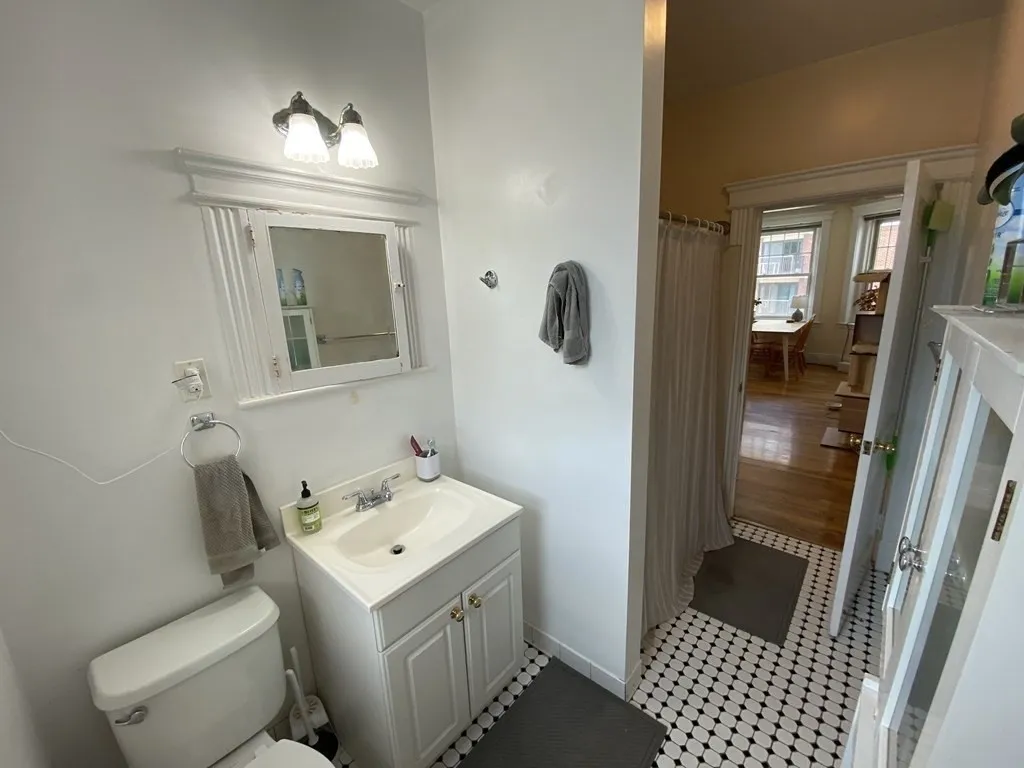 77 Parkman St, North Brookline