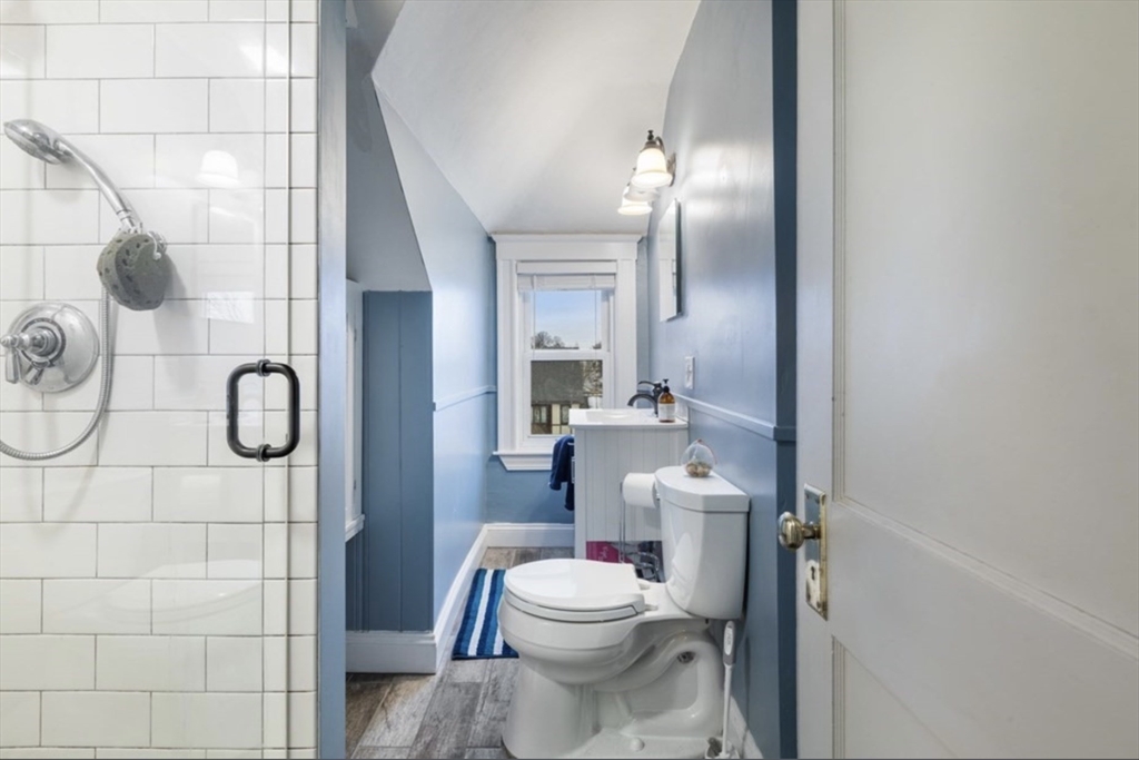 439 Ashmont St, Dorchester