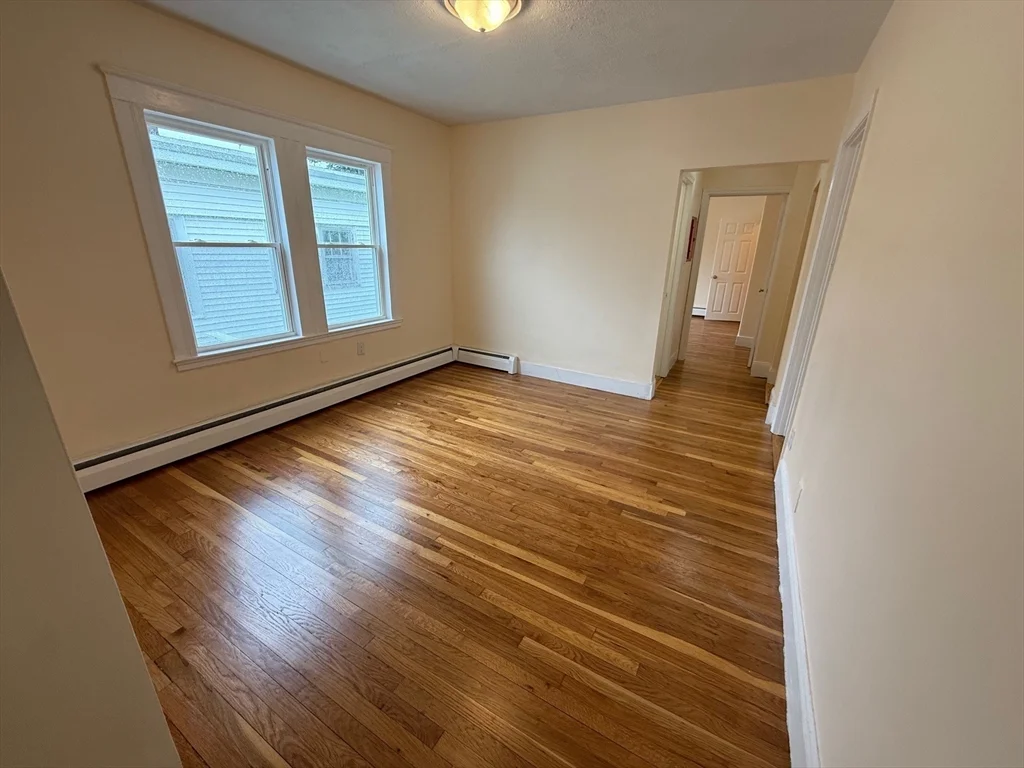 11 Dalrymple St, Jamaica Plain
