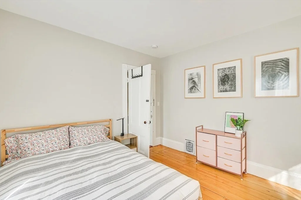 44 Cottage St, Watertown