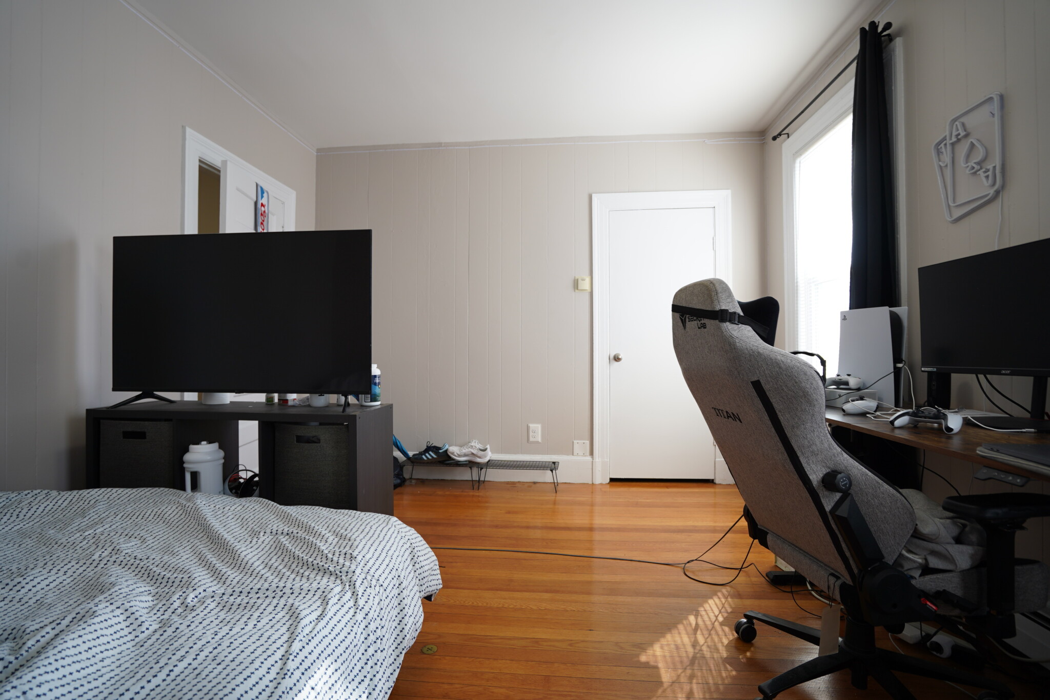 2 Ashford Ct, Allston