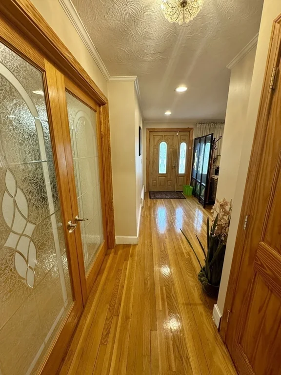 328 Blue Hill Ave, Milton
