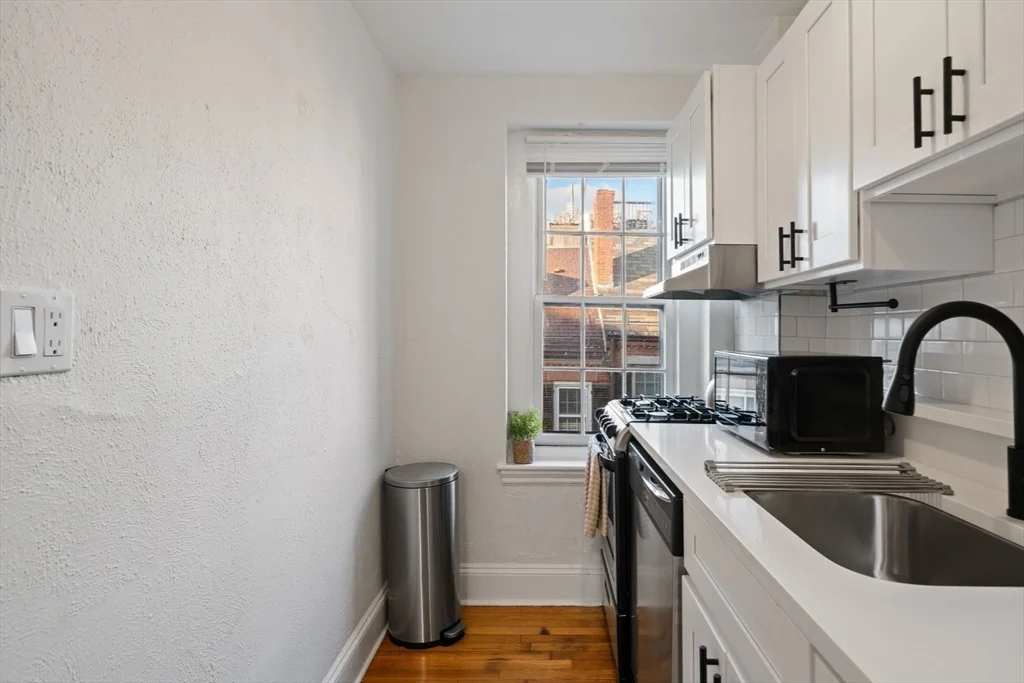 102 Revere St, Beacon Hill