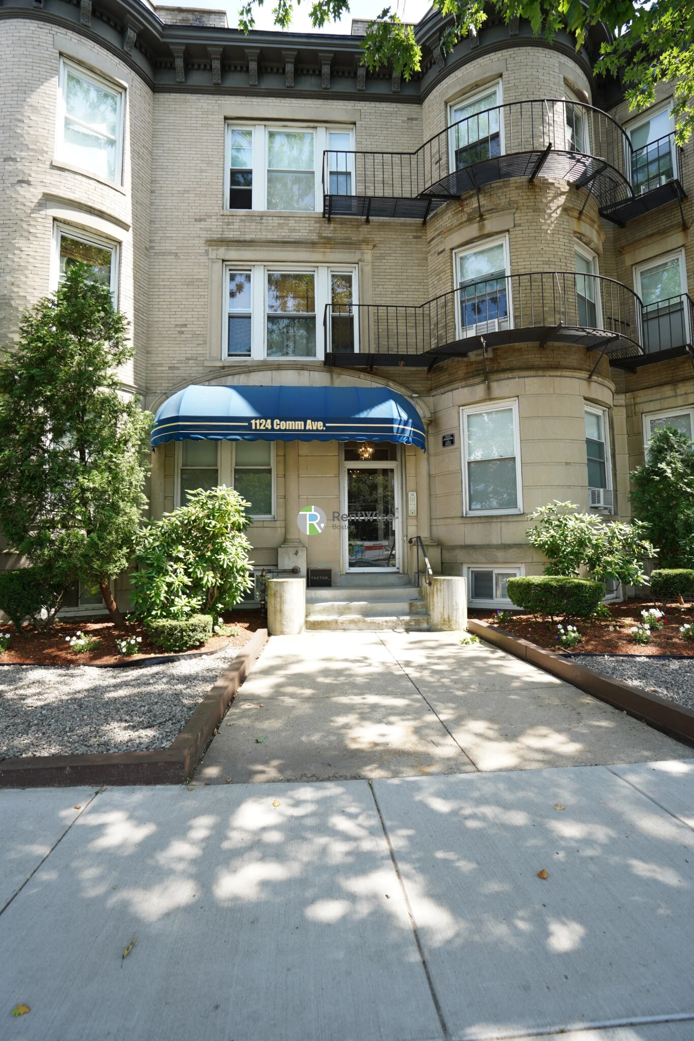 1124 Commonwealth Ave, Allston