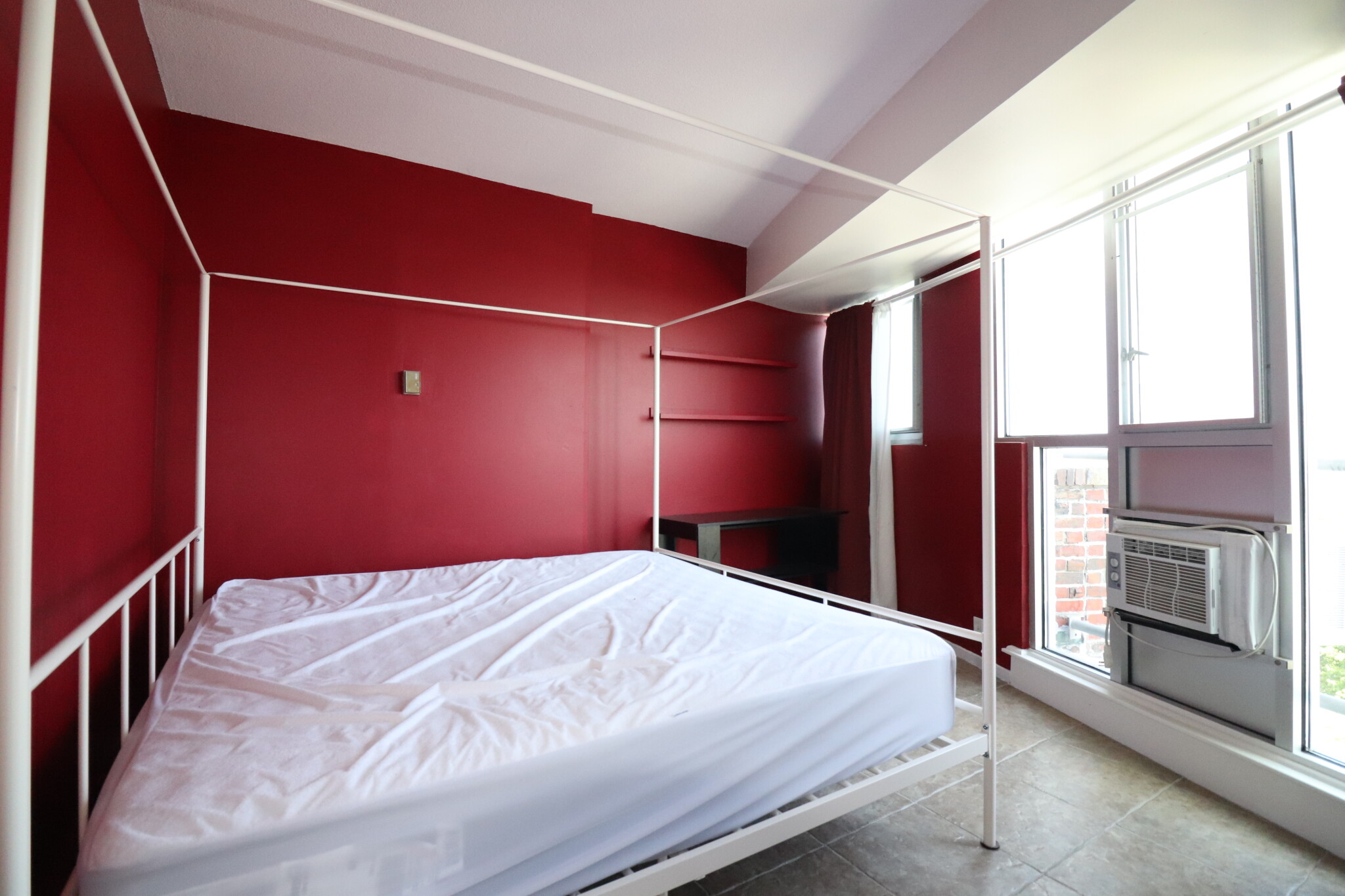 19 Winchester St, North Brookline