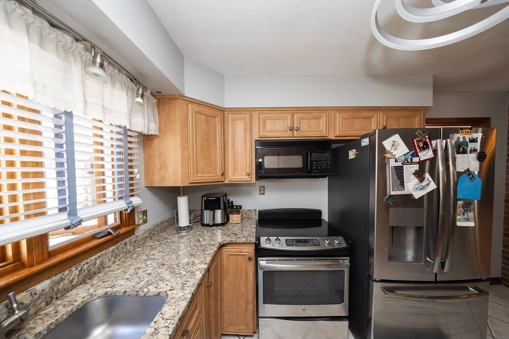 423 Goldthwaite Rd, Northbridge