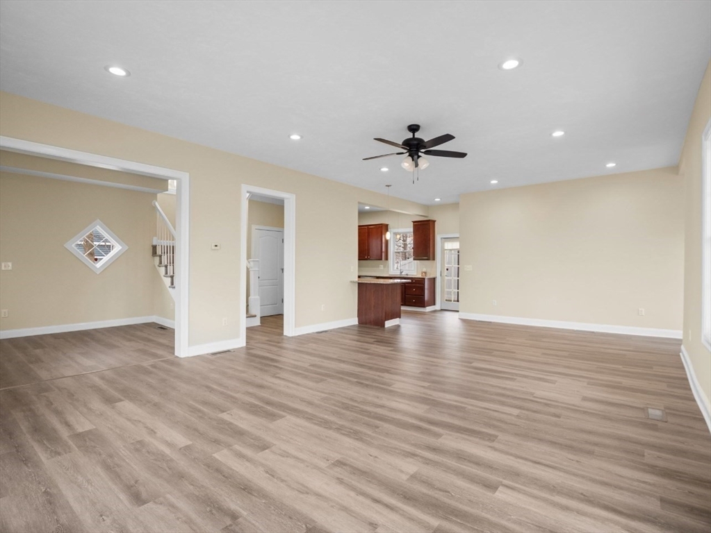 63 Varnum Ave, Lowell