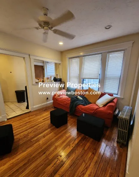 240 Kelton St, Brighton