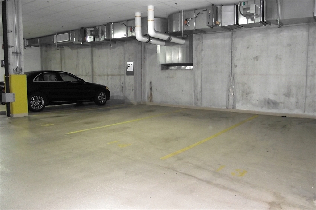 700 Harrison Ave, South End