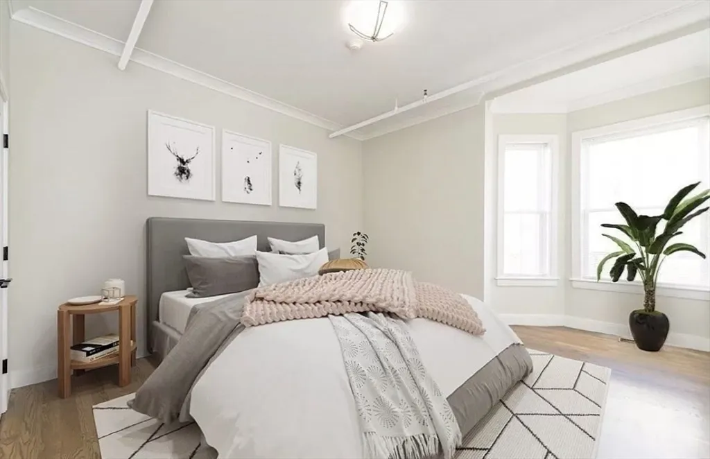 68 Day St, Jamaica Plain