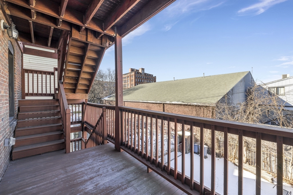 64 Frankfort St, East Boston