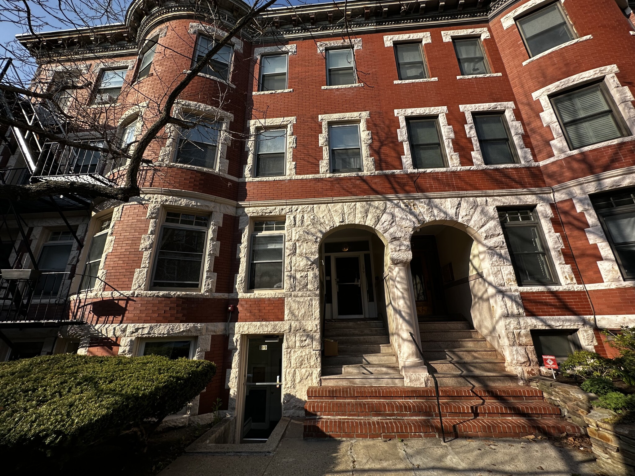 199 Winthrop Rd, Aspinwall Hill