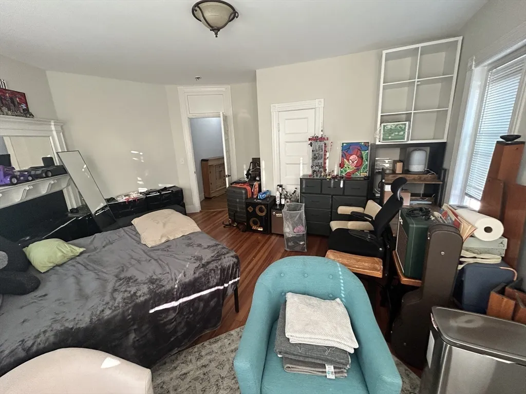 495 Broadway, South Medford