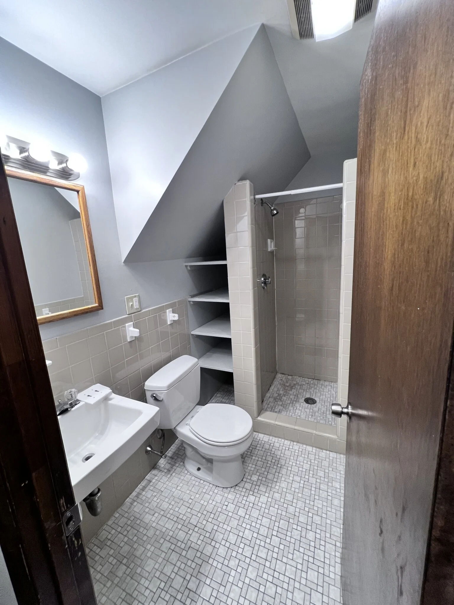 137 Florence St, Everett