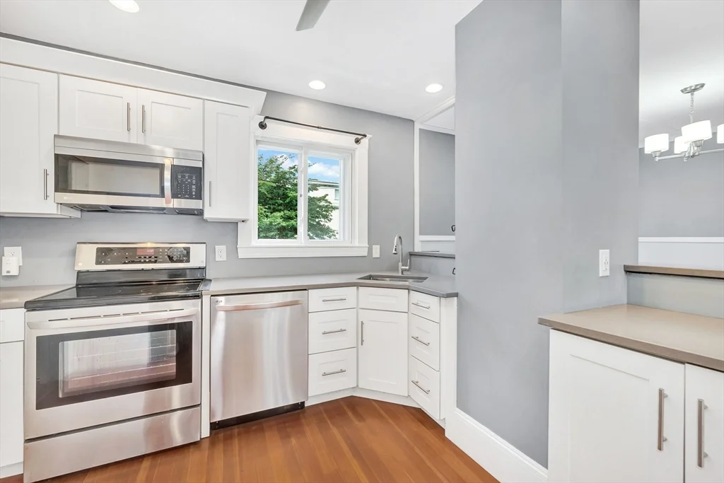 36 Marshall St, Winthrop Center