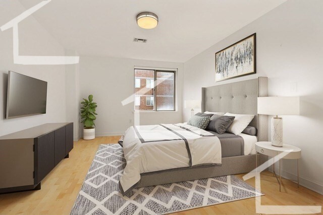 183 Oak St, Newton Upper Falls