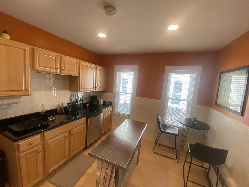 108 Heath St, Winter Hill