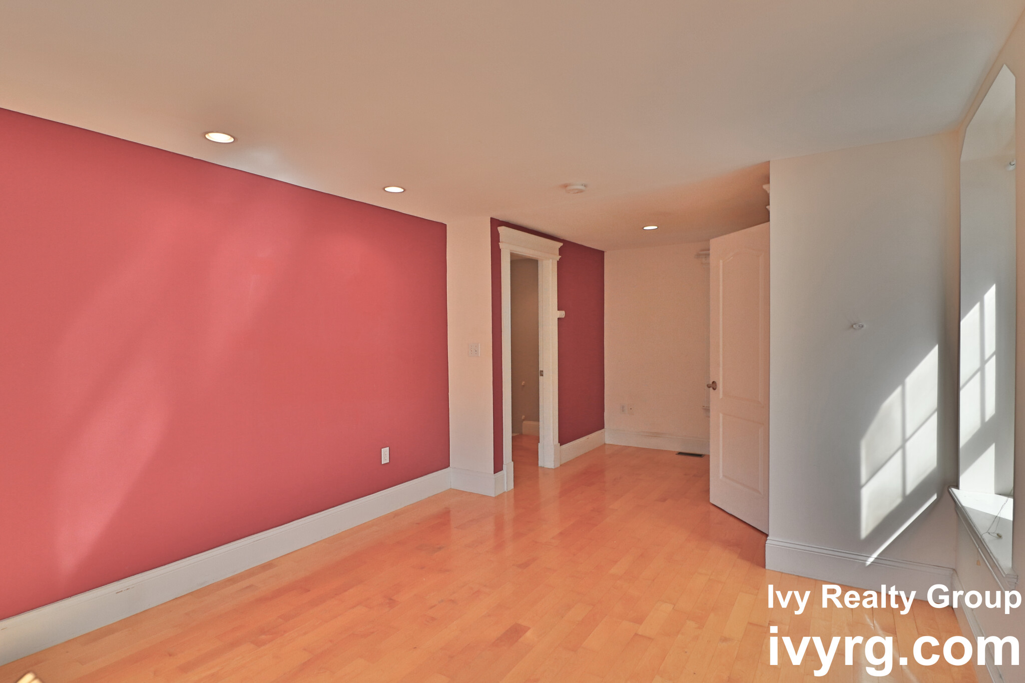 10 Mohawk St, South Boston