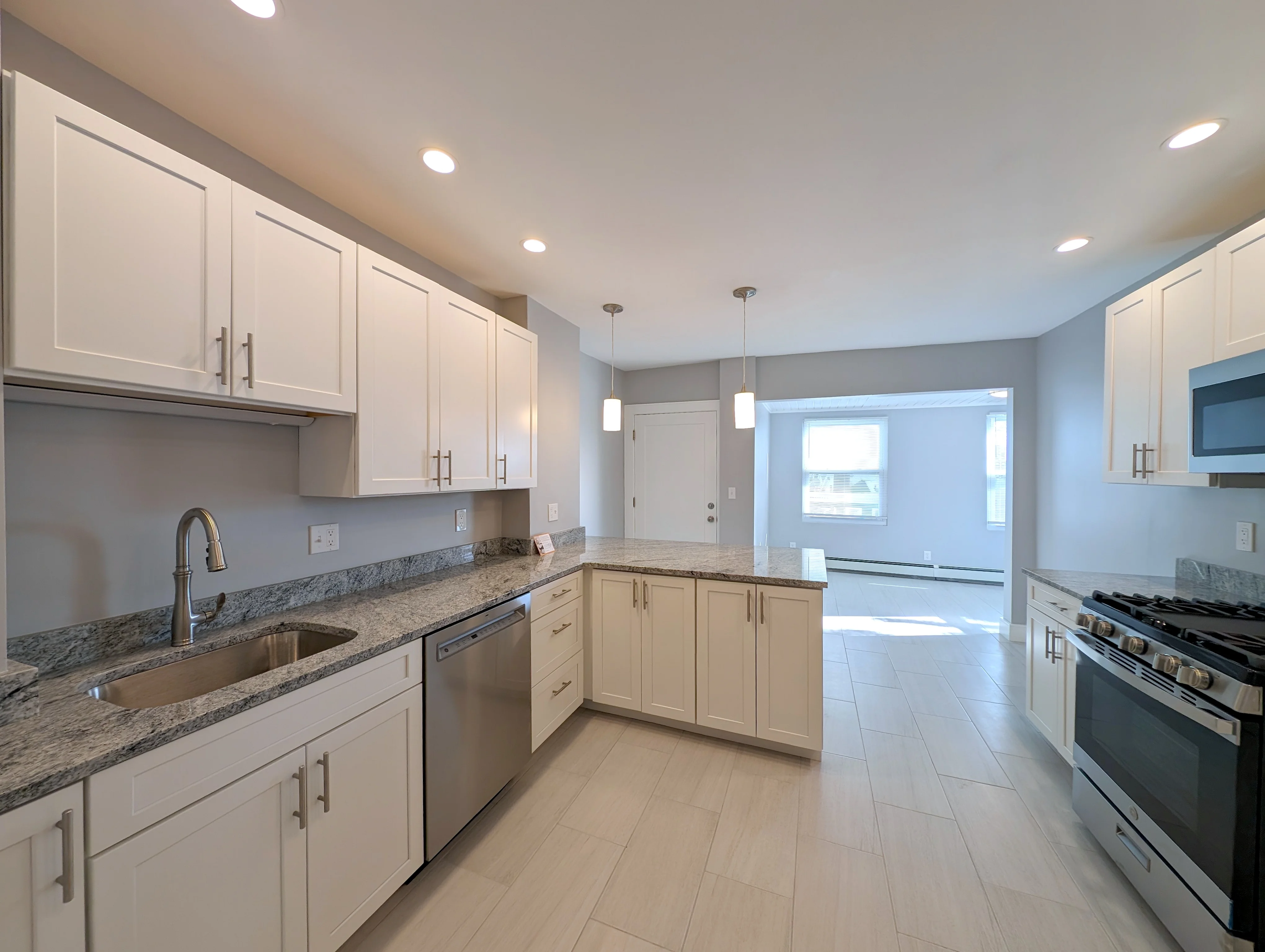 356 Somerville Ave, Prospect Hill