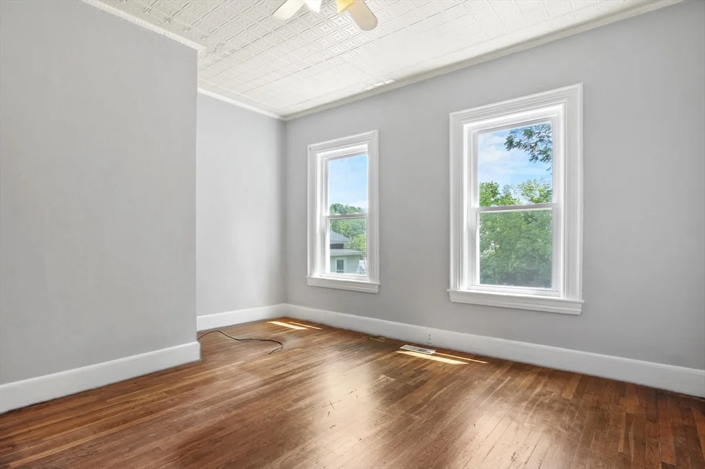 132 Bartlett, Lowell