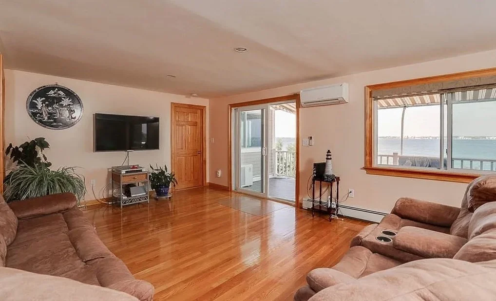 9 Linda Ln, Little Nahant