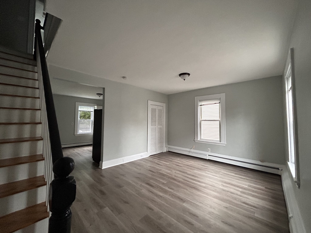 6 Swetts Ct, Watertown