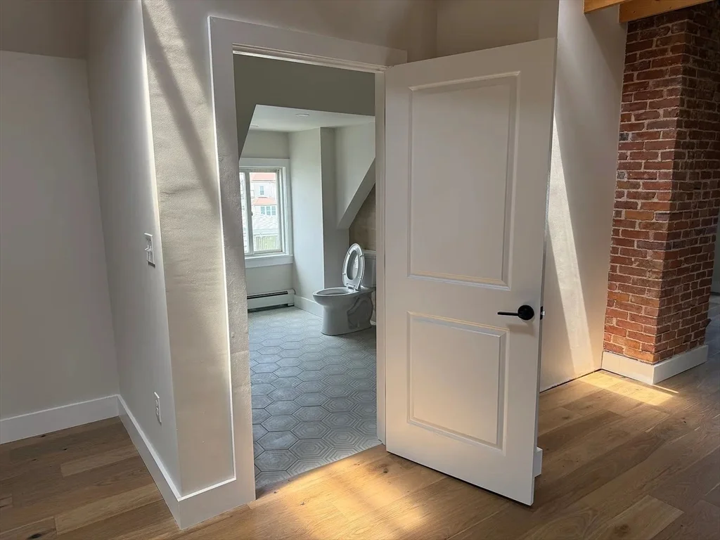 41 Fernwood Ave, Revere