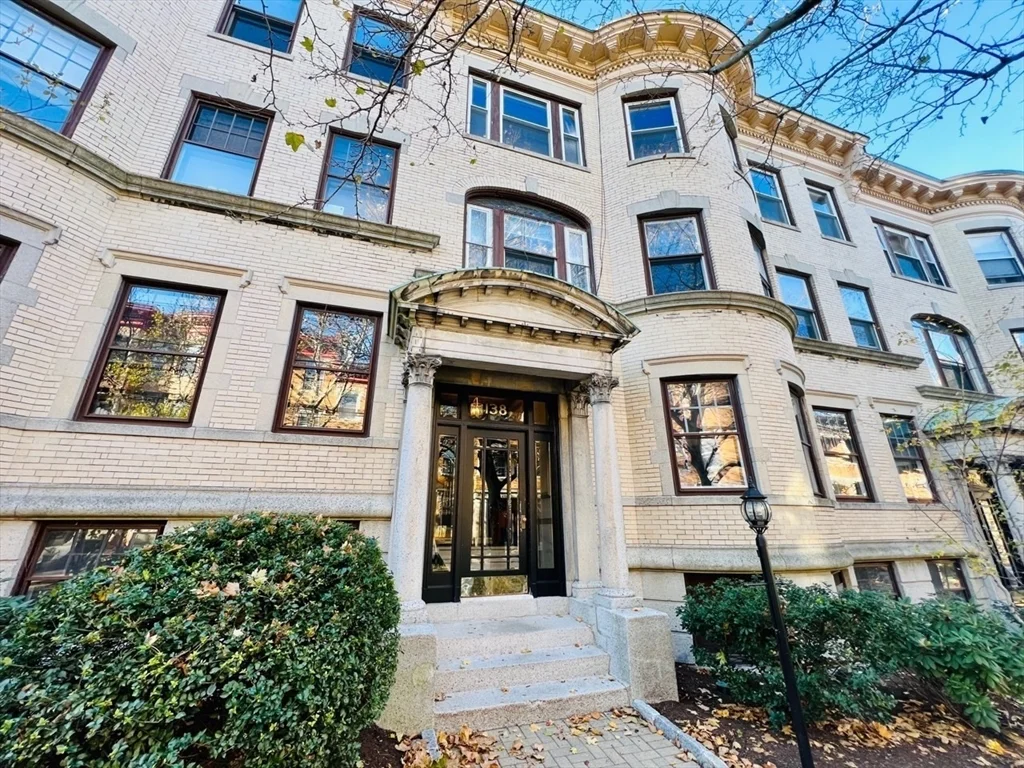 138 Fuller St, Coolidge Corner