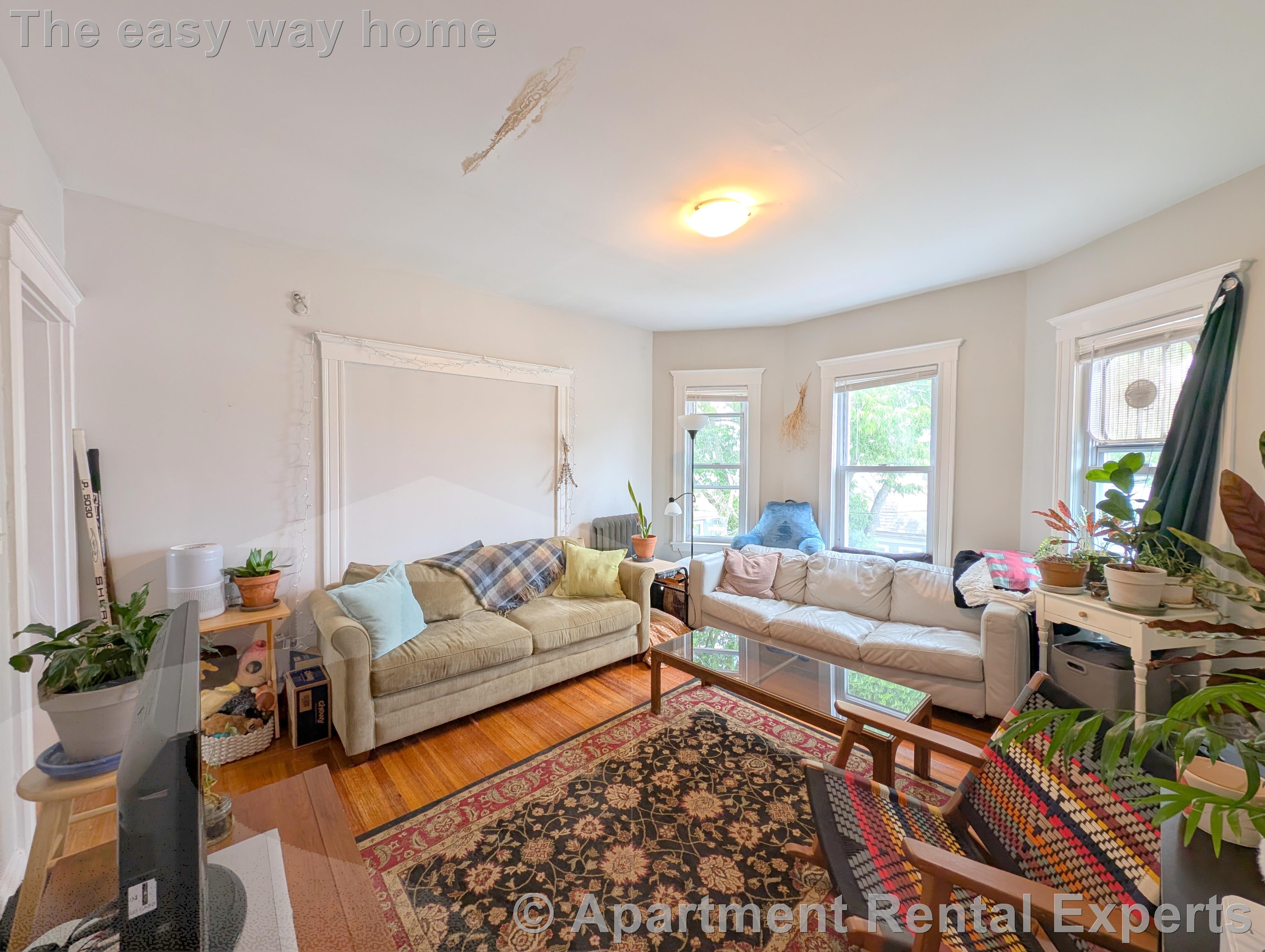 41 Belknap St, Teele Square