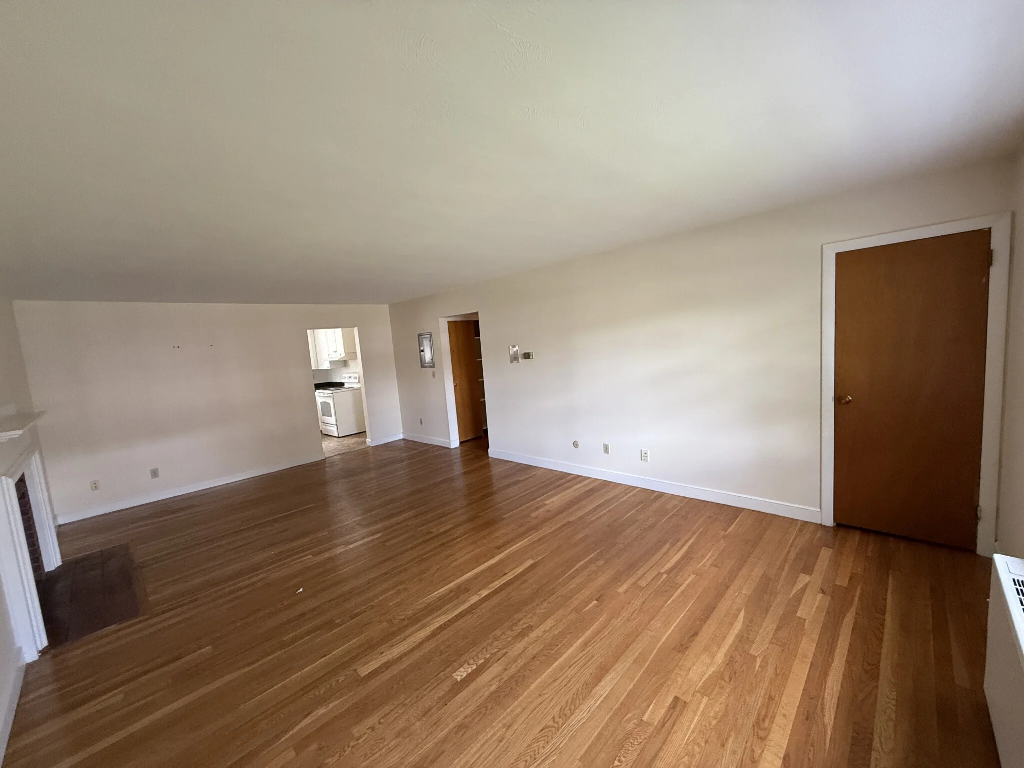 31 Captain Parker Arms, Lexington