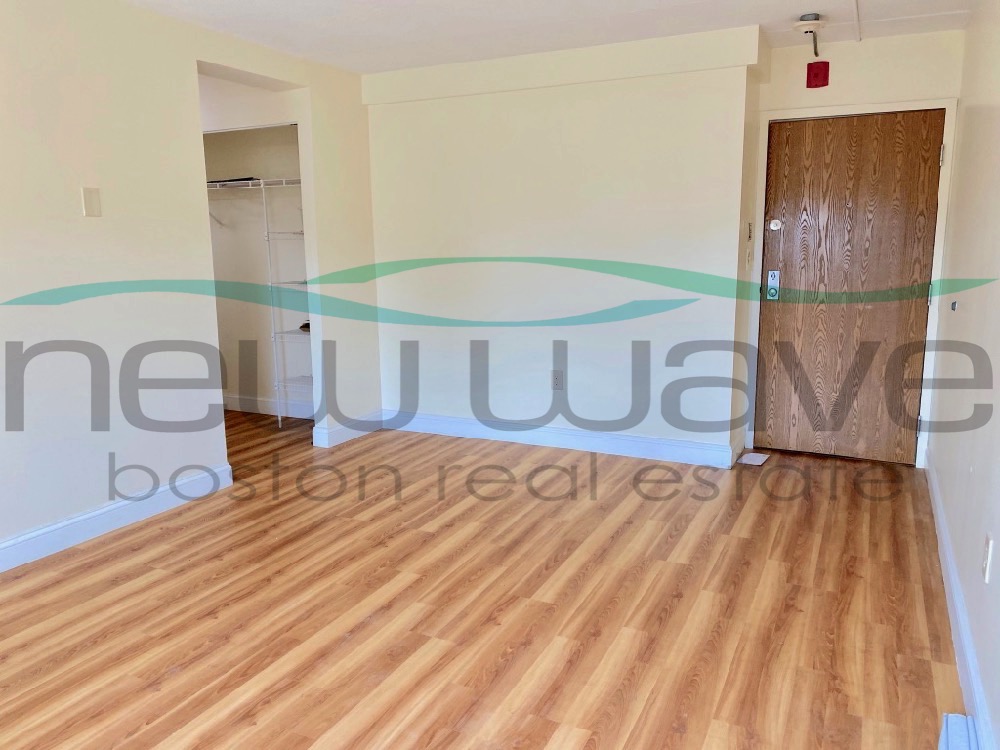 400 Massachusetts Ave, South End