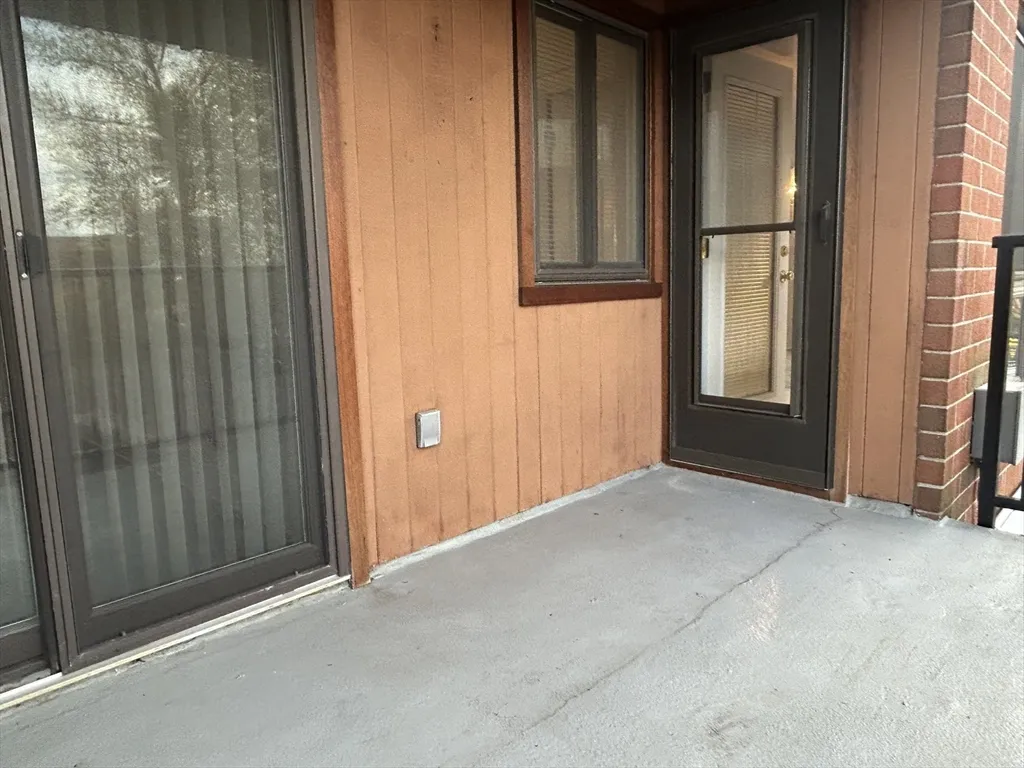 60 Rantoul St, Beverly