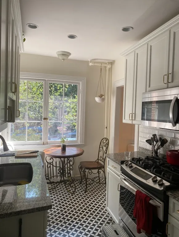 21 Chauncy St, Neighborhood Nine