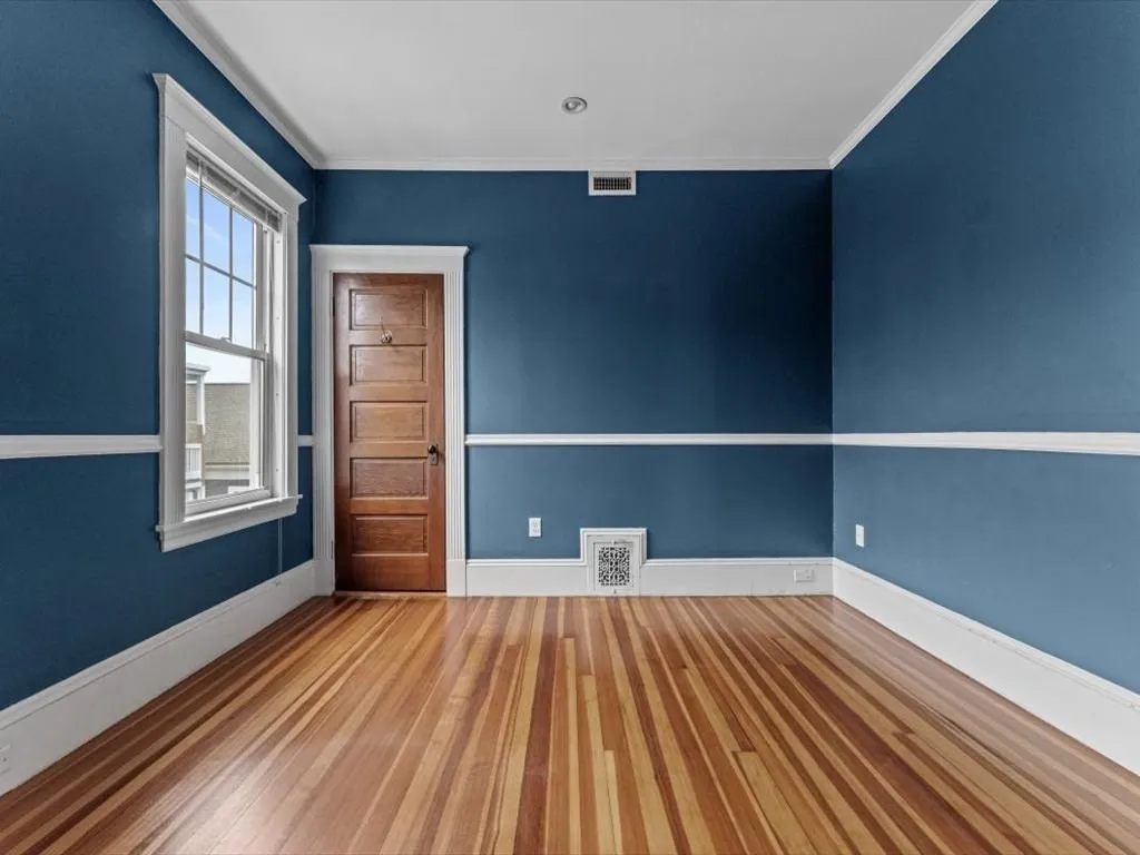 10 Ticknor St, South Boston