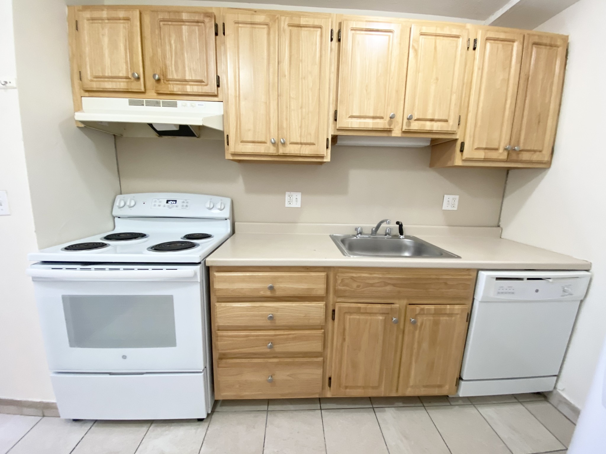 2 bed, 1 bath apartment for rent at 88 Gardner St Unit 4B,., Allston — photo 2 of 3