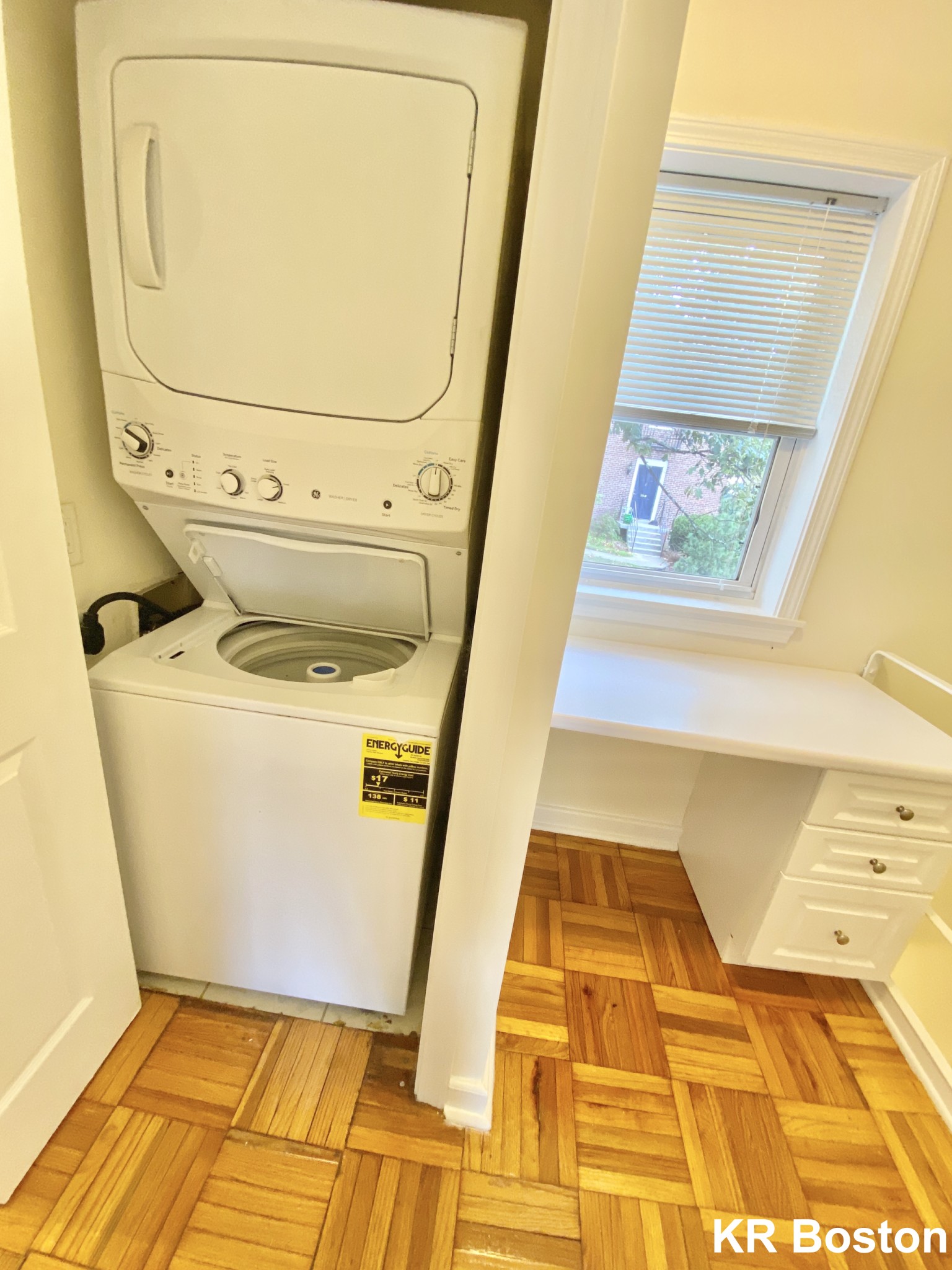 2 bed, 1.5 bath apartment for rent at 88 Gerry Rd Unit ., Chestnut Hill — photo 2 of 5