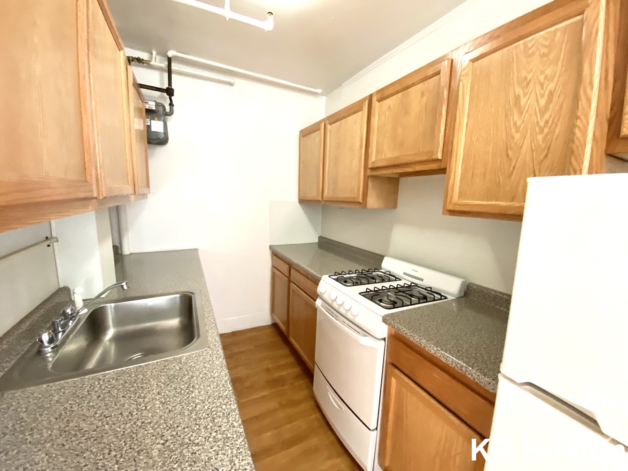 Studio bed, 1 bath apartment for rent at 88 Washington St Unit 17, Brighton — photo 2 of 3