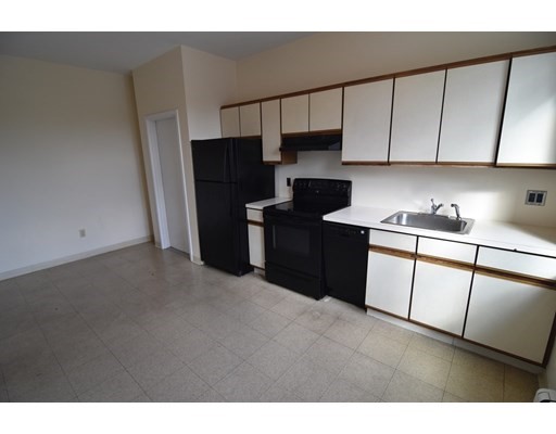 2 bed, 1 bath apartment for rent at 171 Harvard St Unit 4, Coolidge Corner — photo 4 of 12