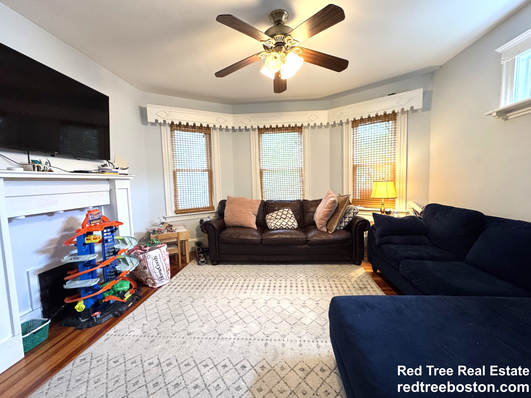 242 Belgrade Ave, Roslindale