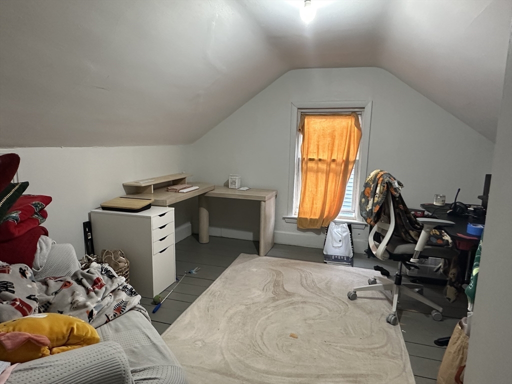 33-35 Dudley St, Brattle Station