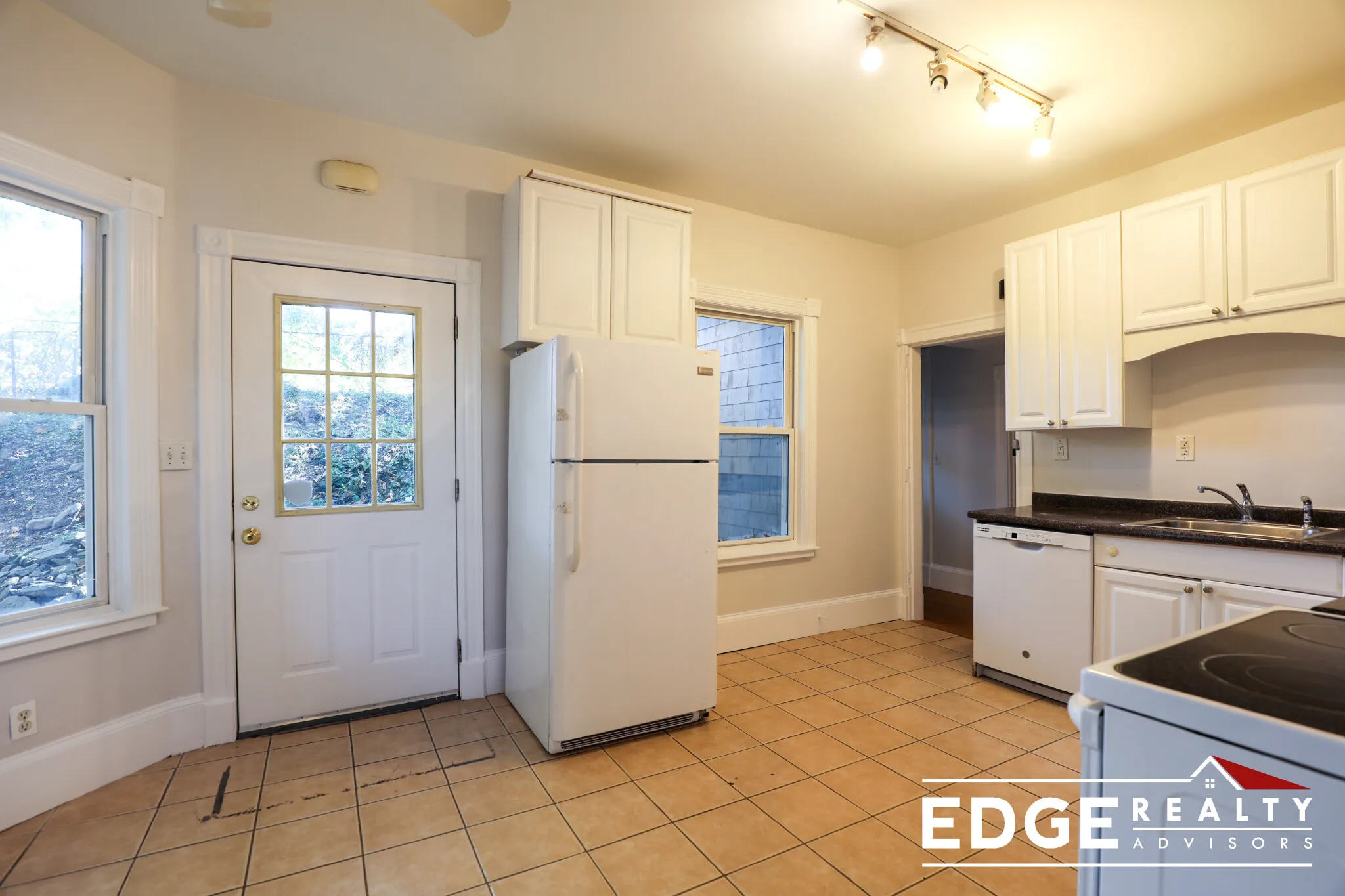 62 Ridgemont St, Allston