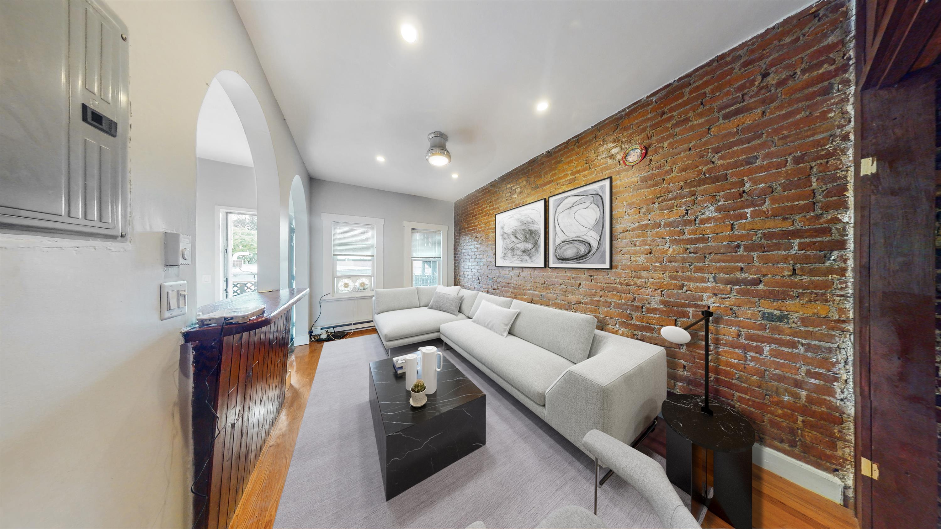 4 Mark St, Jamaica Plain