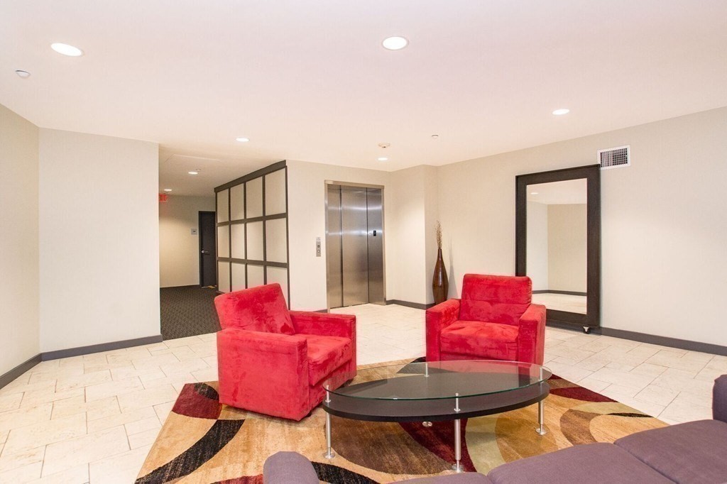 99 Chestnut Hill Ave, Brighton