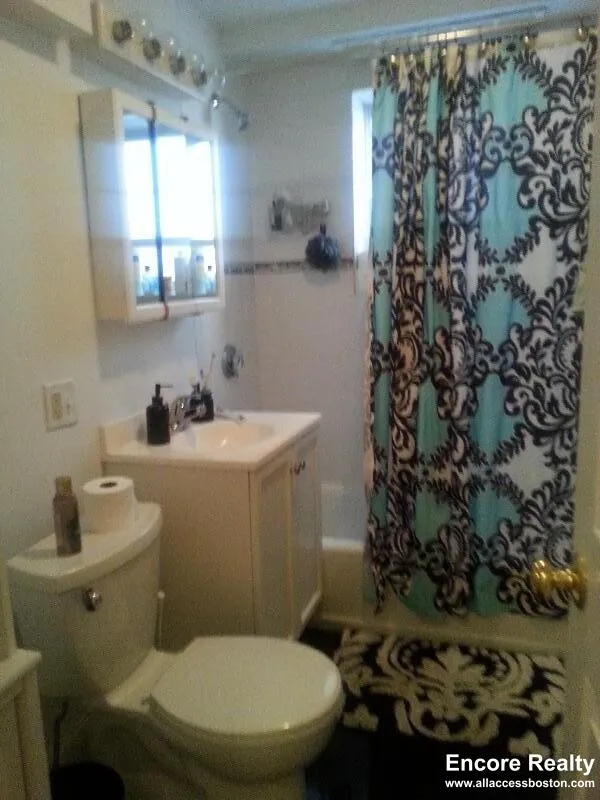 1555 Beacon St, Brookline