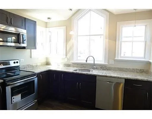 110 Madison Ave, Newtonville