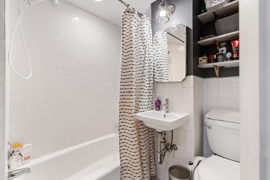 6 Bedford St, Ward Two