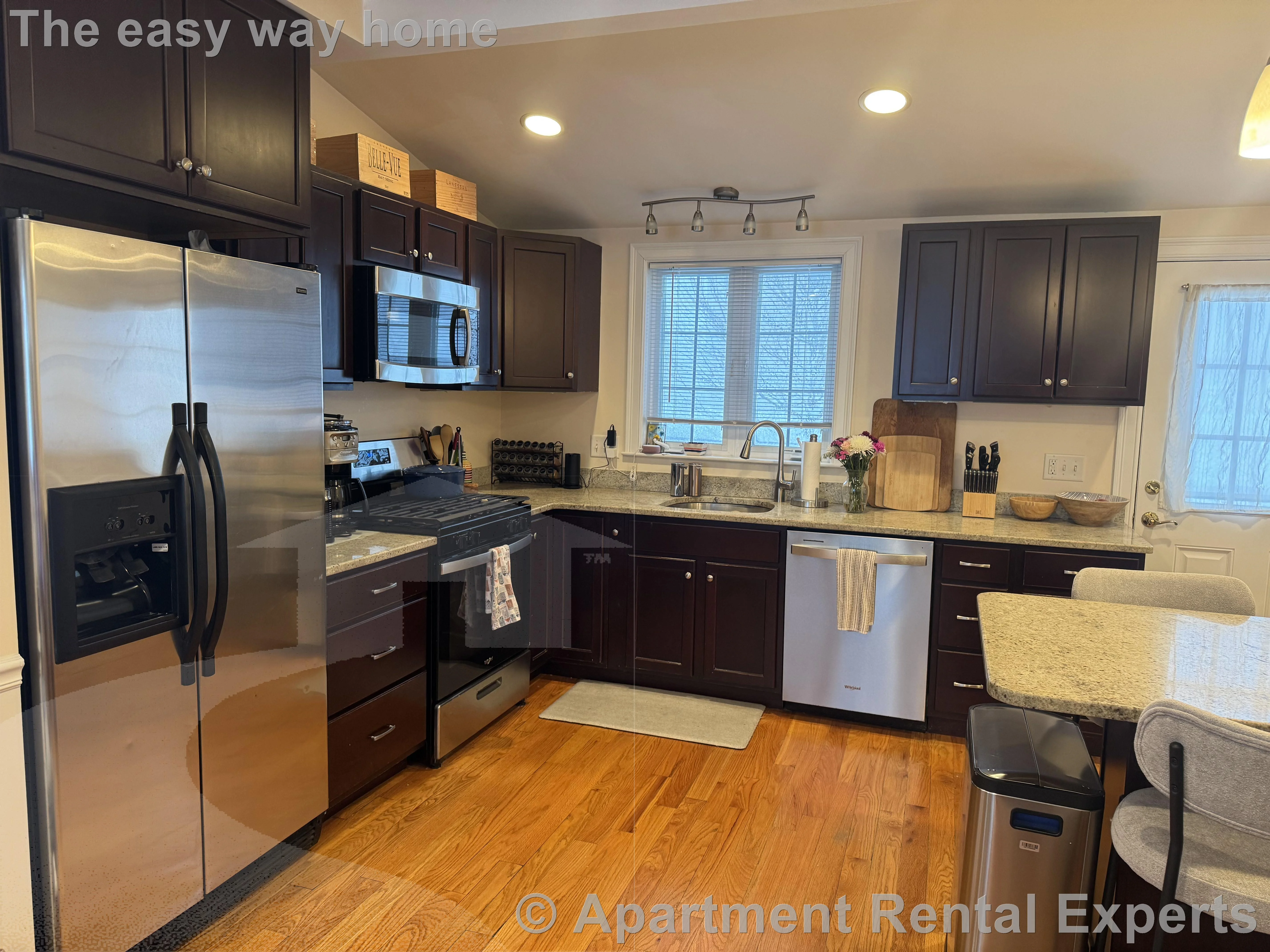 11 Winthrop Ct, Tufts