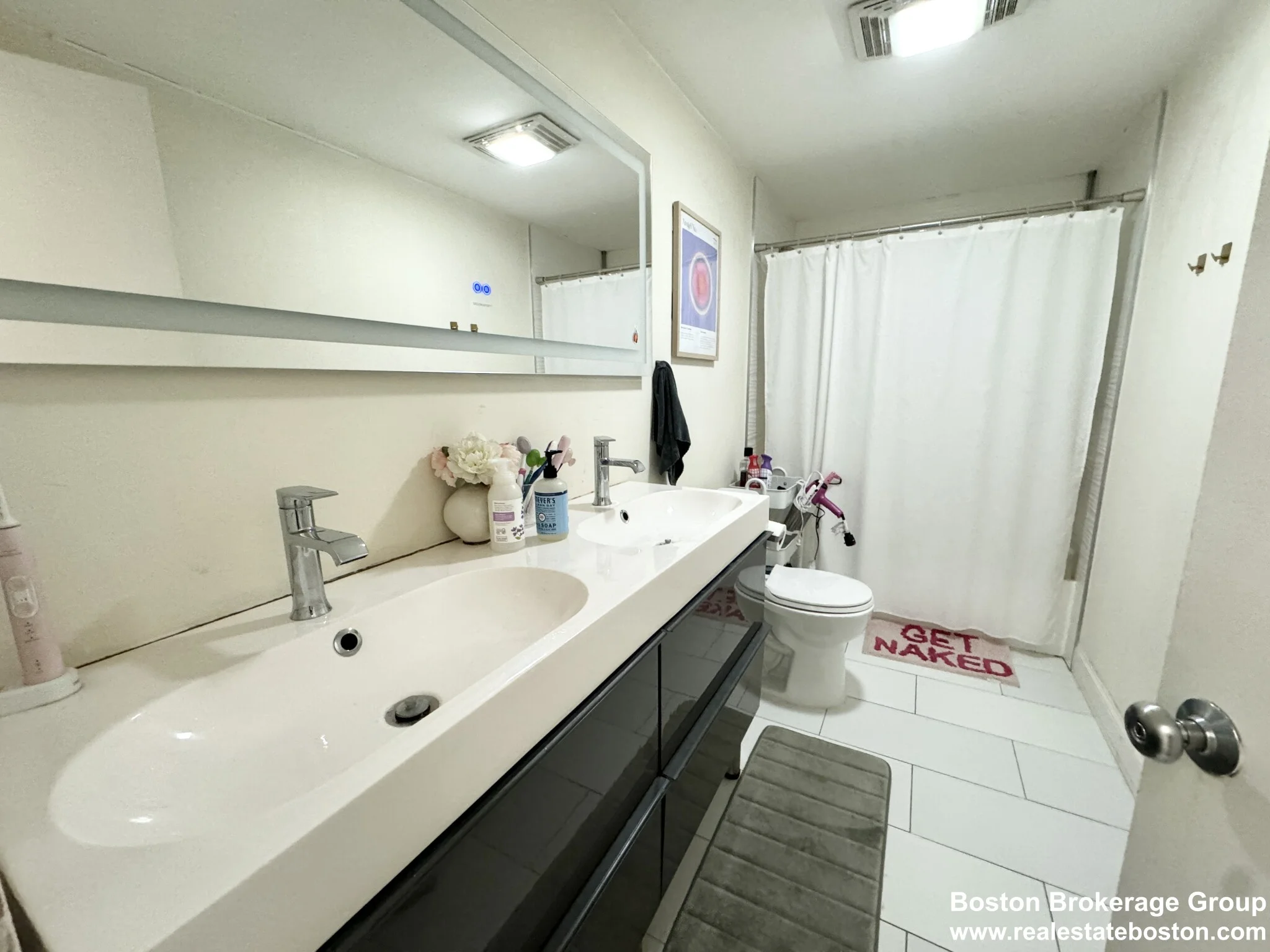 71 Gainsborough St, Fenway